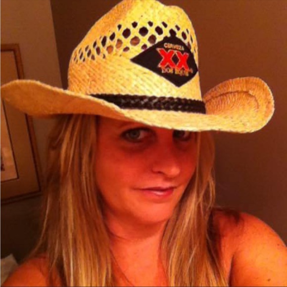 Meet your Posher, Linda - Picture 1 of 2